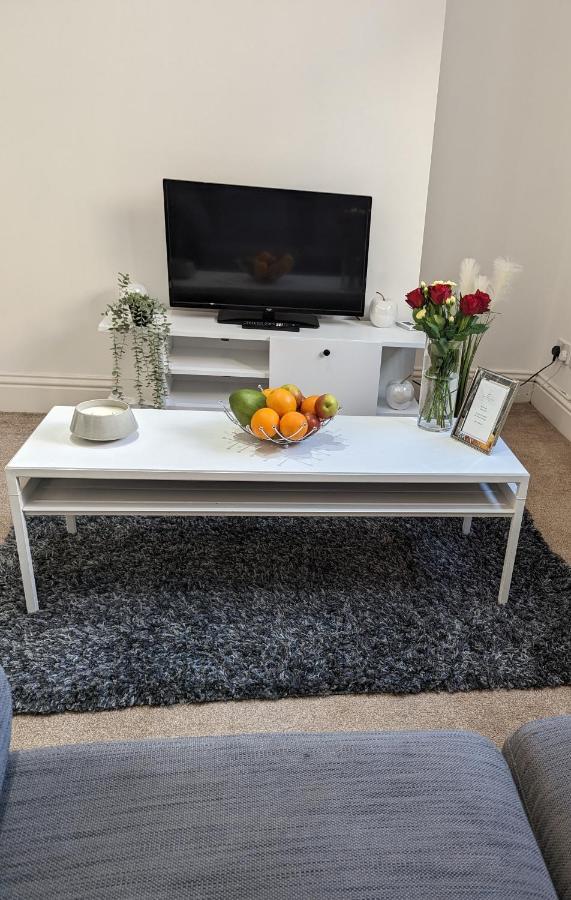 1 Bedroom Flat In Gravesend Esterno foto